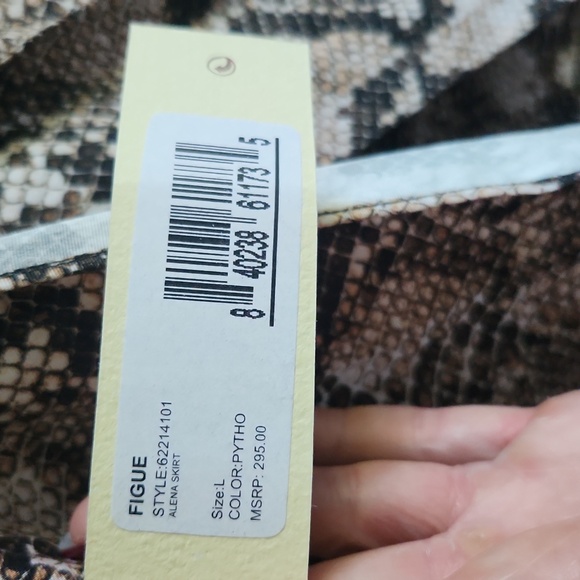 Figue Alena Skirt NWT size large - Picture 5 of 6